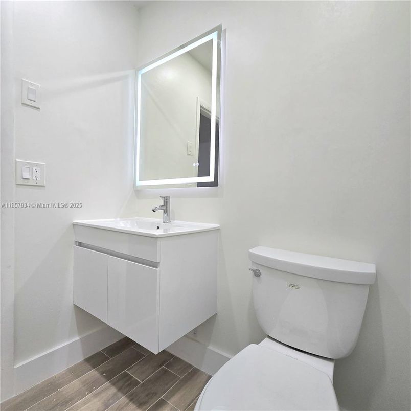 Bathroom, Interior, Wood Texture Flooring