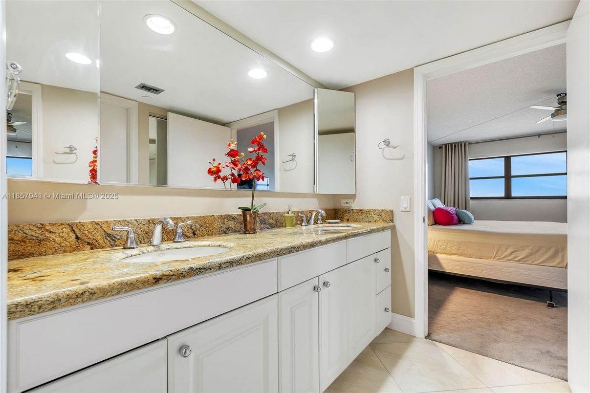 Bathroom, Bedroom, Dual Sink Vanities, Interior, Recessed Lighting