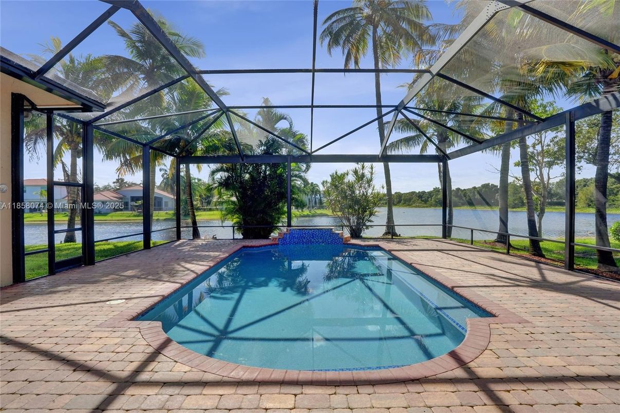 Glass Ceilings, Interior, Pool, Sun Room, Water