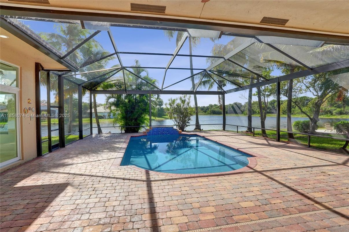 Glass Ceilings, Interior, Pool, Sun Room, Water