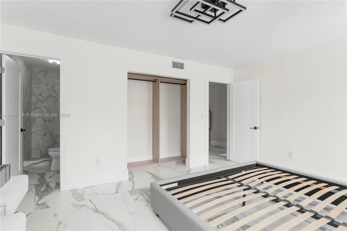 Empty room, Interior, Marble