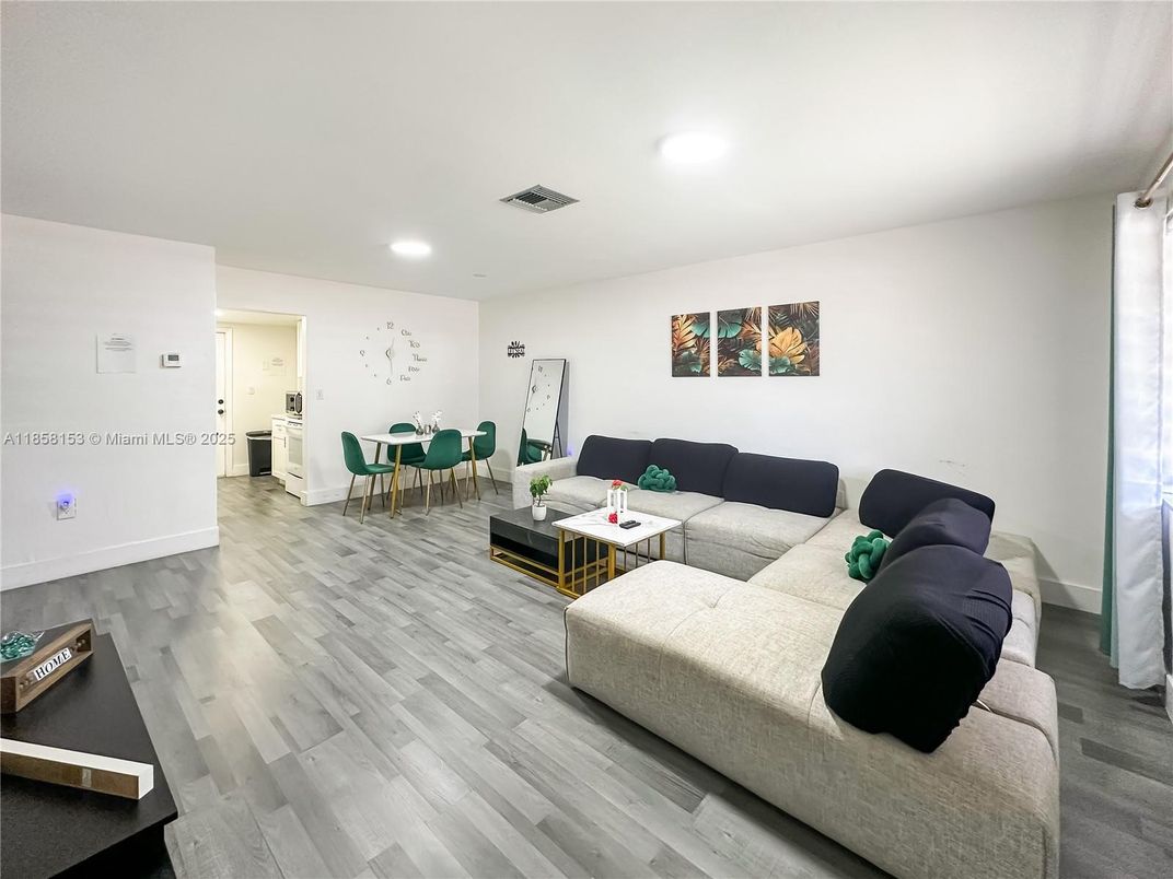 Dining room, Interior, Living room, Recessed Lighting, Wood Texture Flooring
