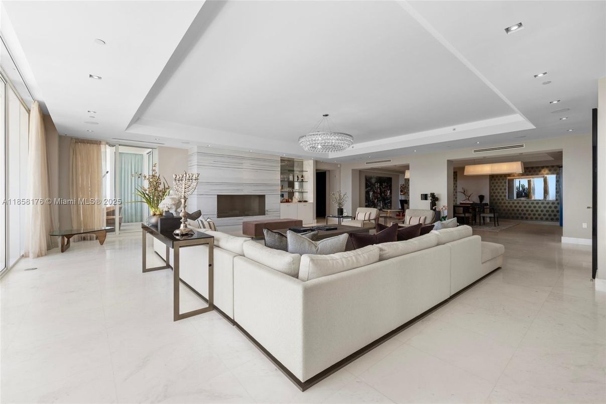 Chandelier, Dining room, Interior, Living room, Recessed Lighting