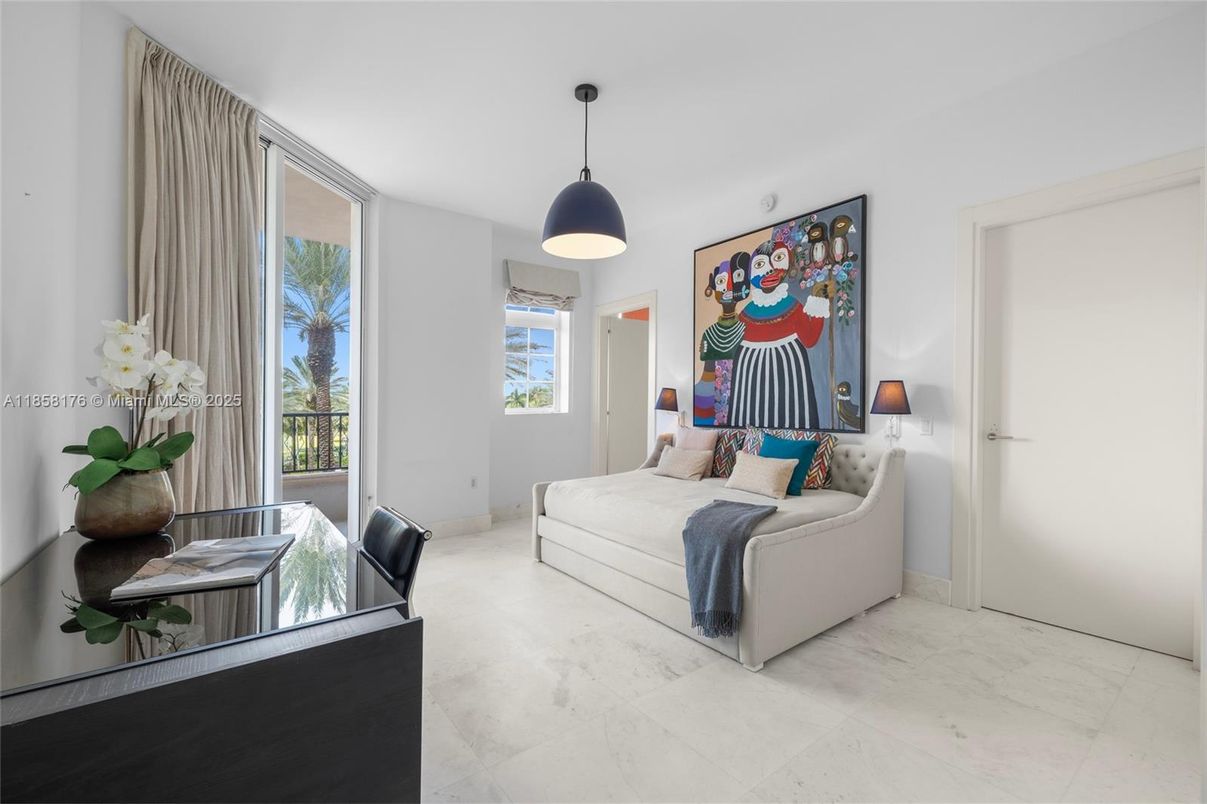 Bedroom, Interior, Pendant Lights