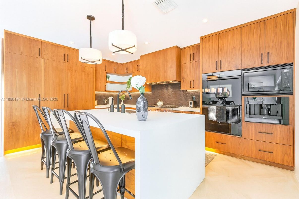 Interior, Kitchen, Pendant Lights, Recessed Lighting