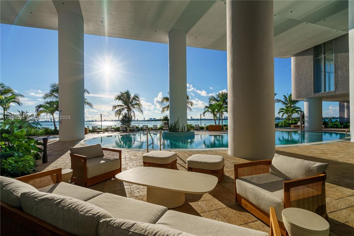 Exterior, Pool, Water