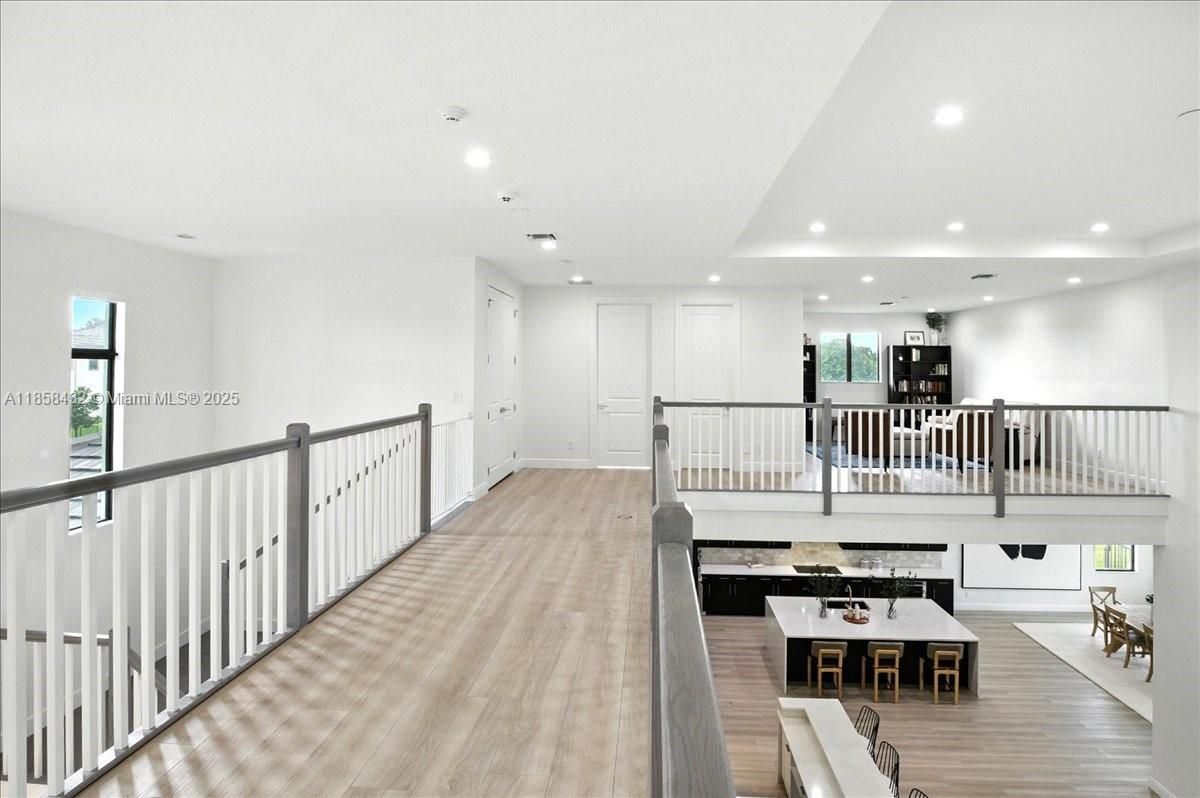 Interior, Recessed Lighting