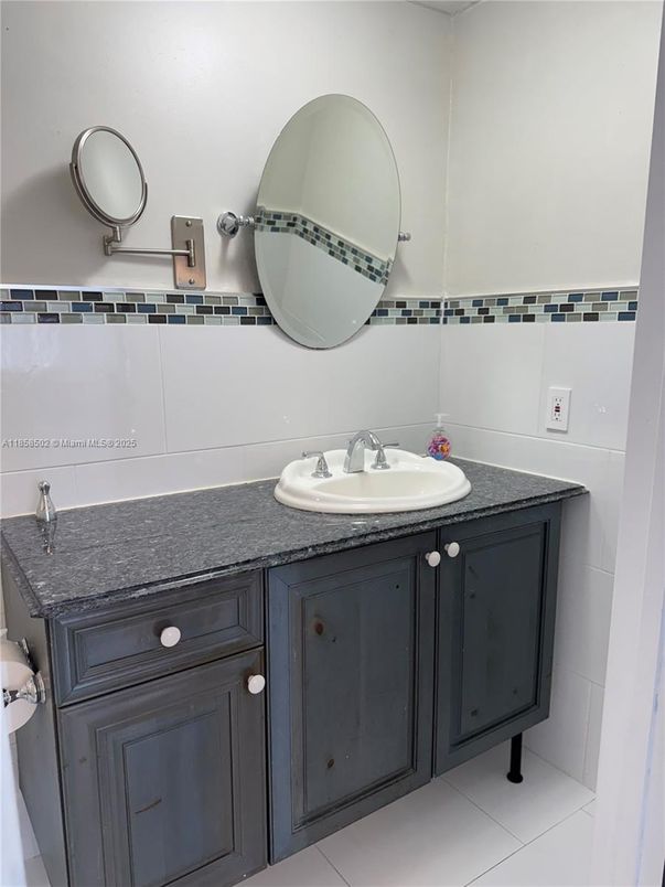 Bathroom, Interior