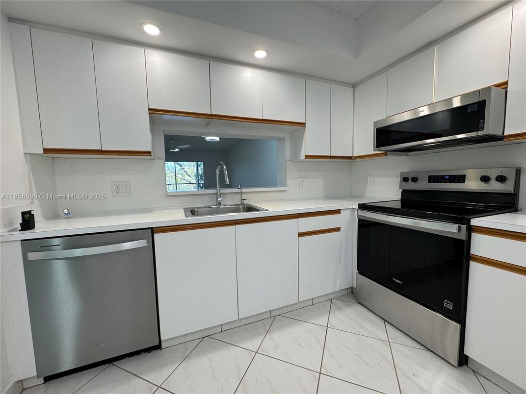 Interior, Kitchen, Marble, Recessed Lighting, Stainless Steel Appliances