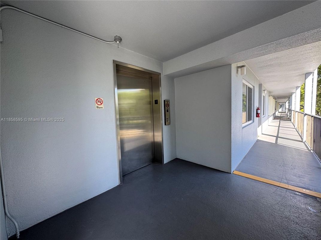 Elevator, Interior