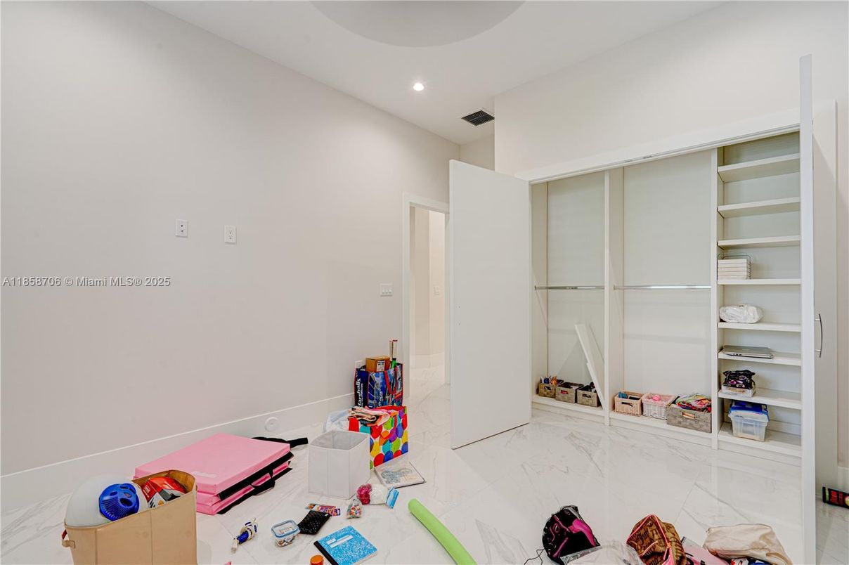 Interior, Marble, Recessed Lighting