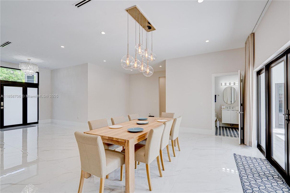Chandelier, Dining room, Interior, Marble, Pendant Lights, Recessed Lighting