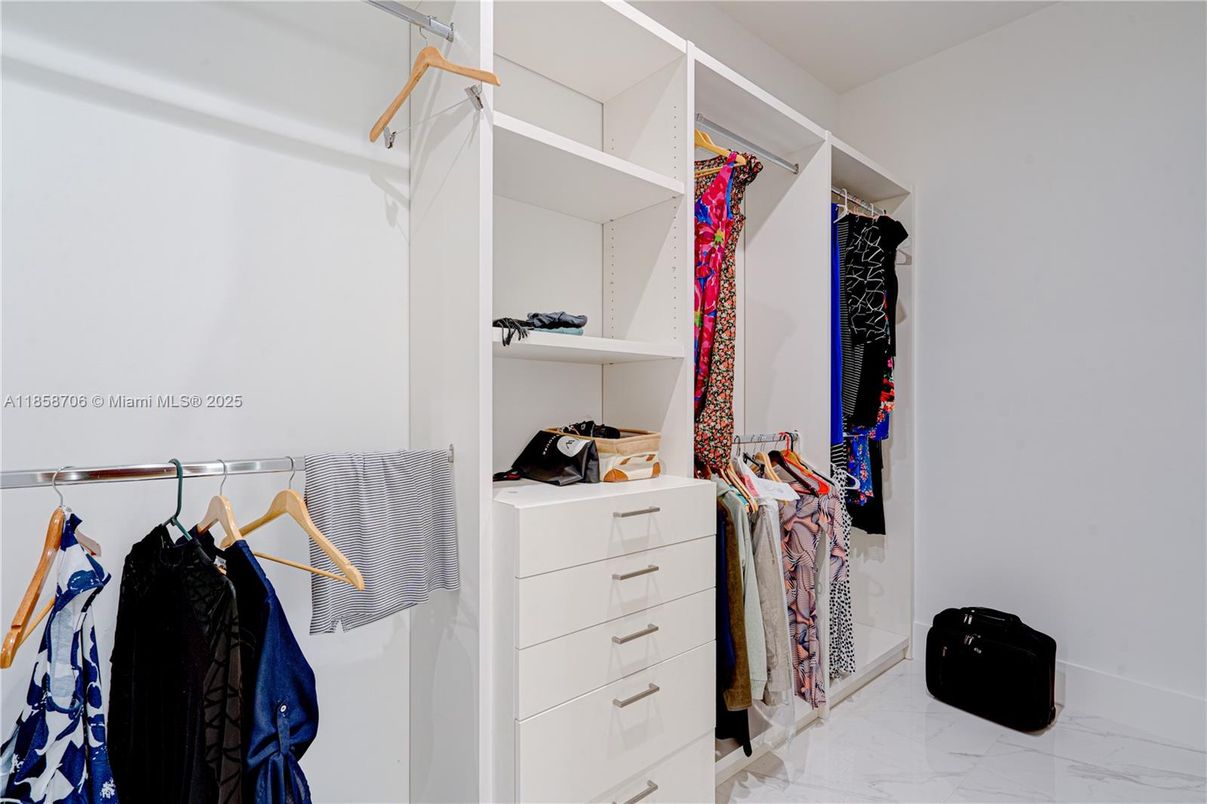 Interior, Marble, Walk-in Closets