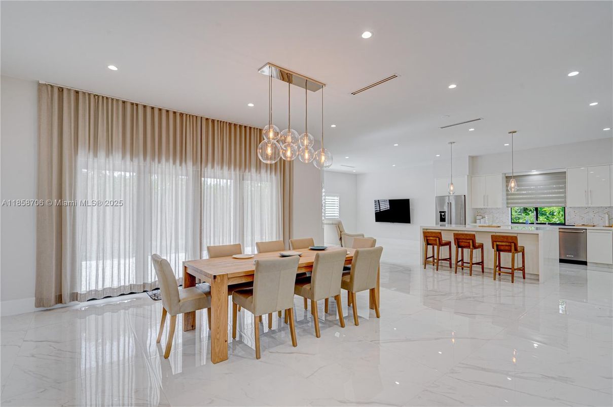 Dining room, Interior, Kitchen, Marble, Pendant Lights, Recessed Lighting, Stainless Steel Appliances