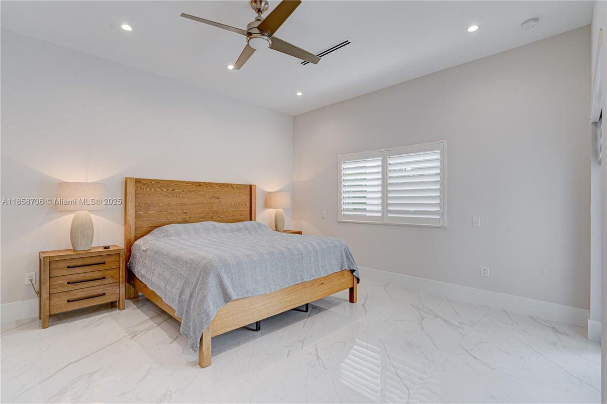 Bedroom, Interior, Marble, Recessed Lighting