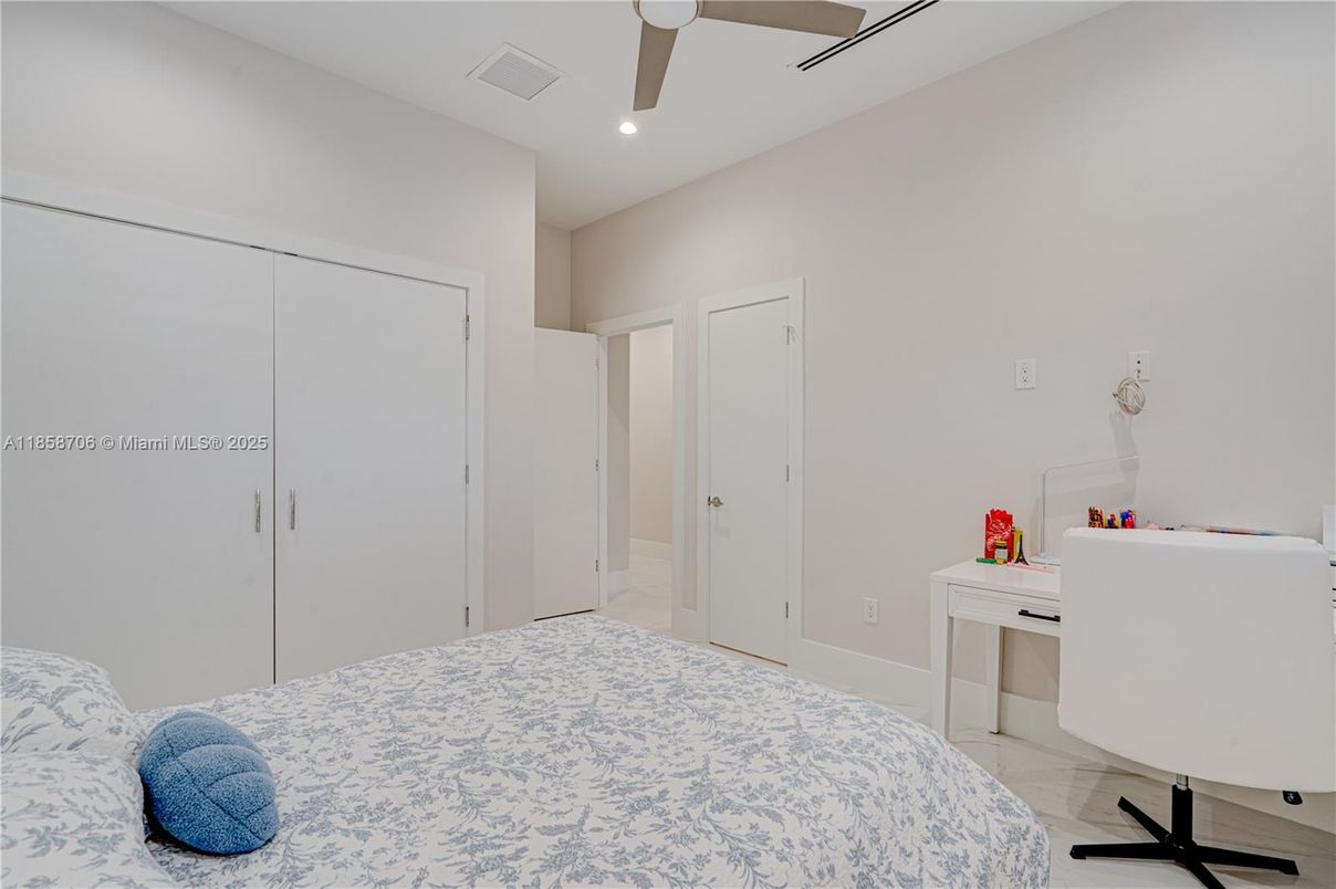 Bedroom, Home Office, Interior, Recessed Lighting