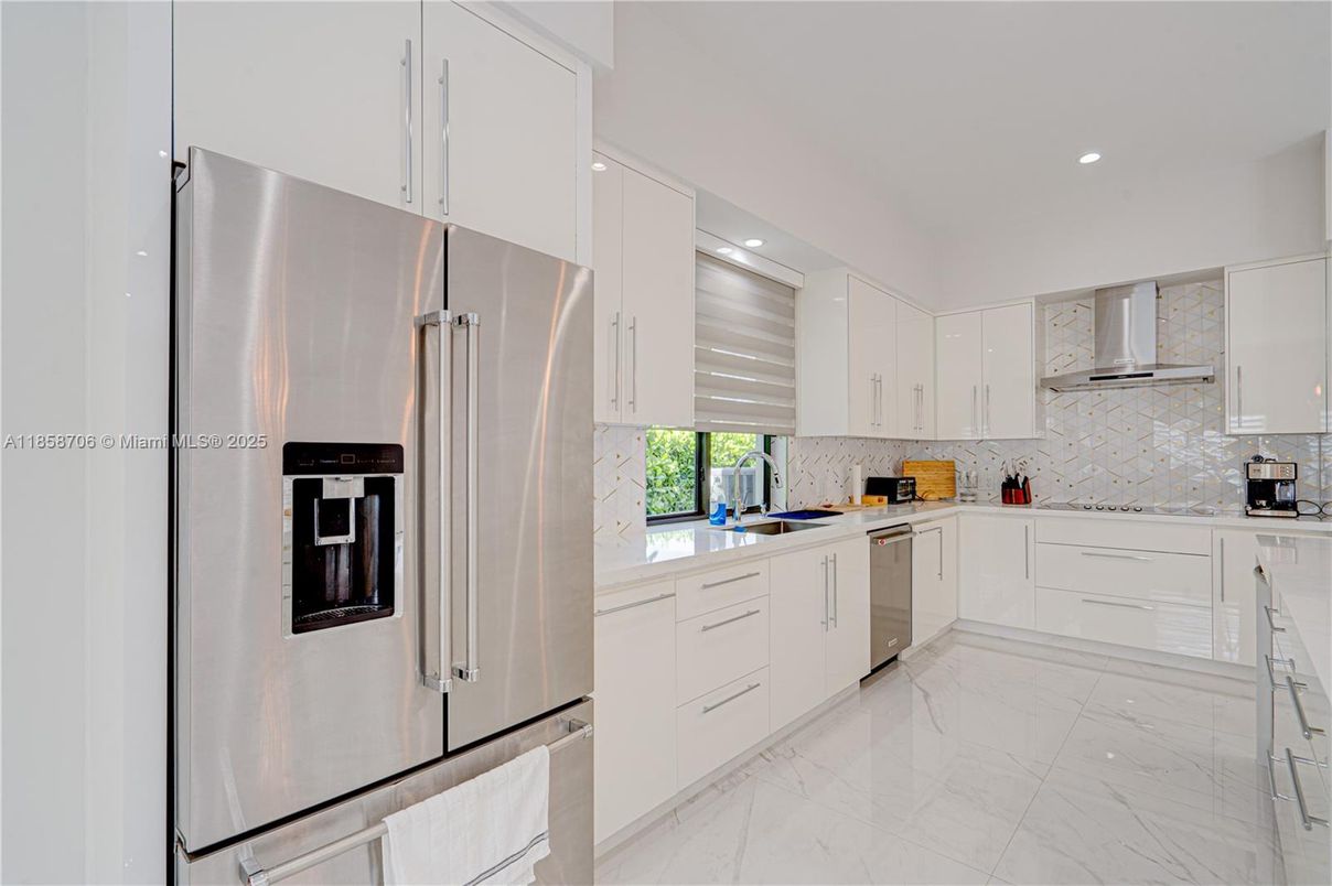 Interior, Kitchen, Marble, Recessed Lighting, Stainless Steel Appliances