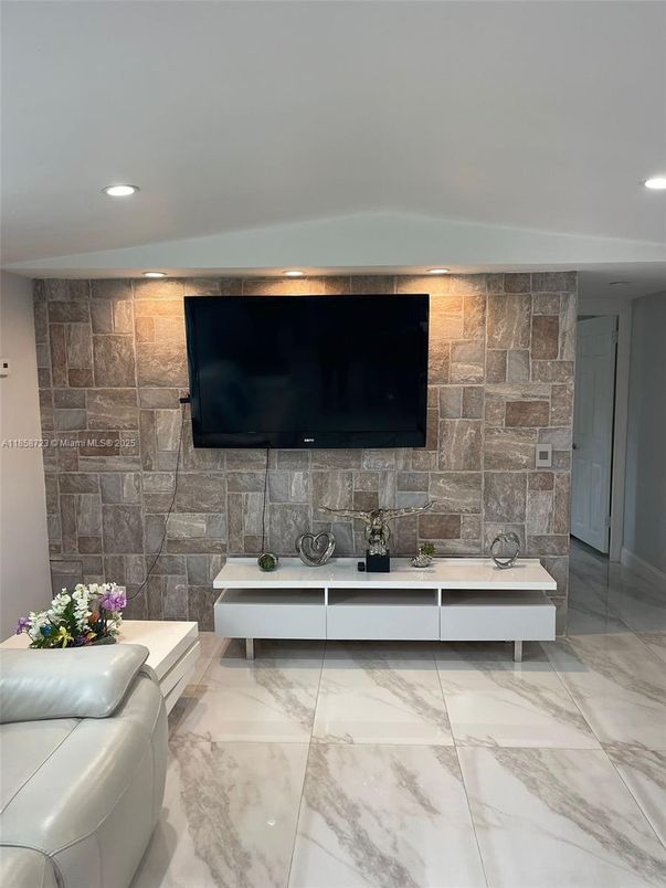 Interior, Marble, Recessed Lighting, Stone Walls