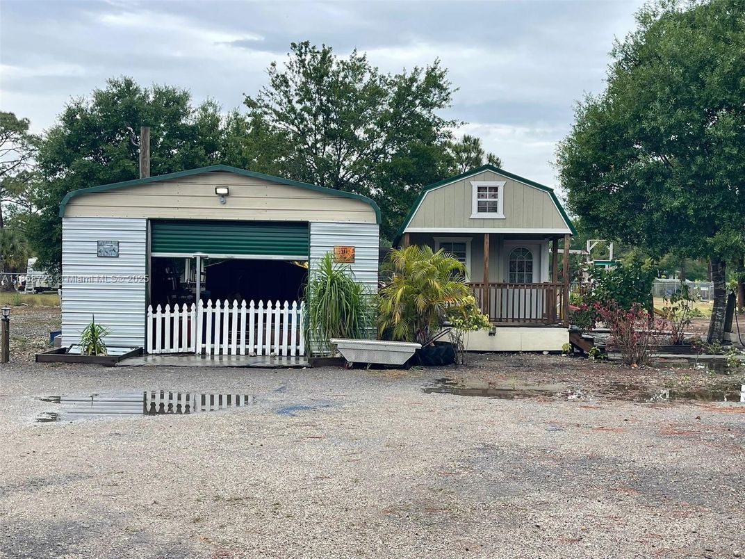 Backyard, Detached Garage, Exterior