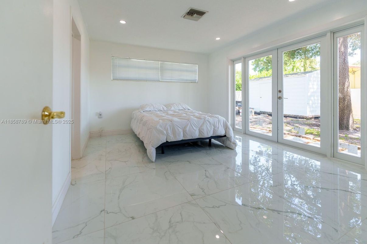Bedroom, Interior, Marble, Recessed Lighting