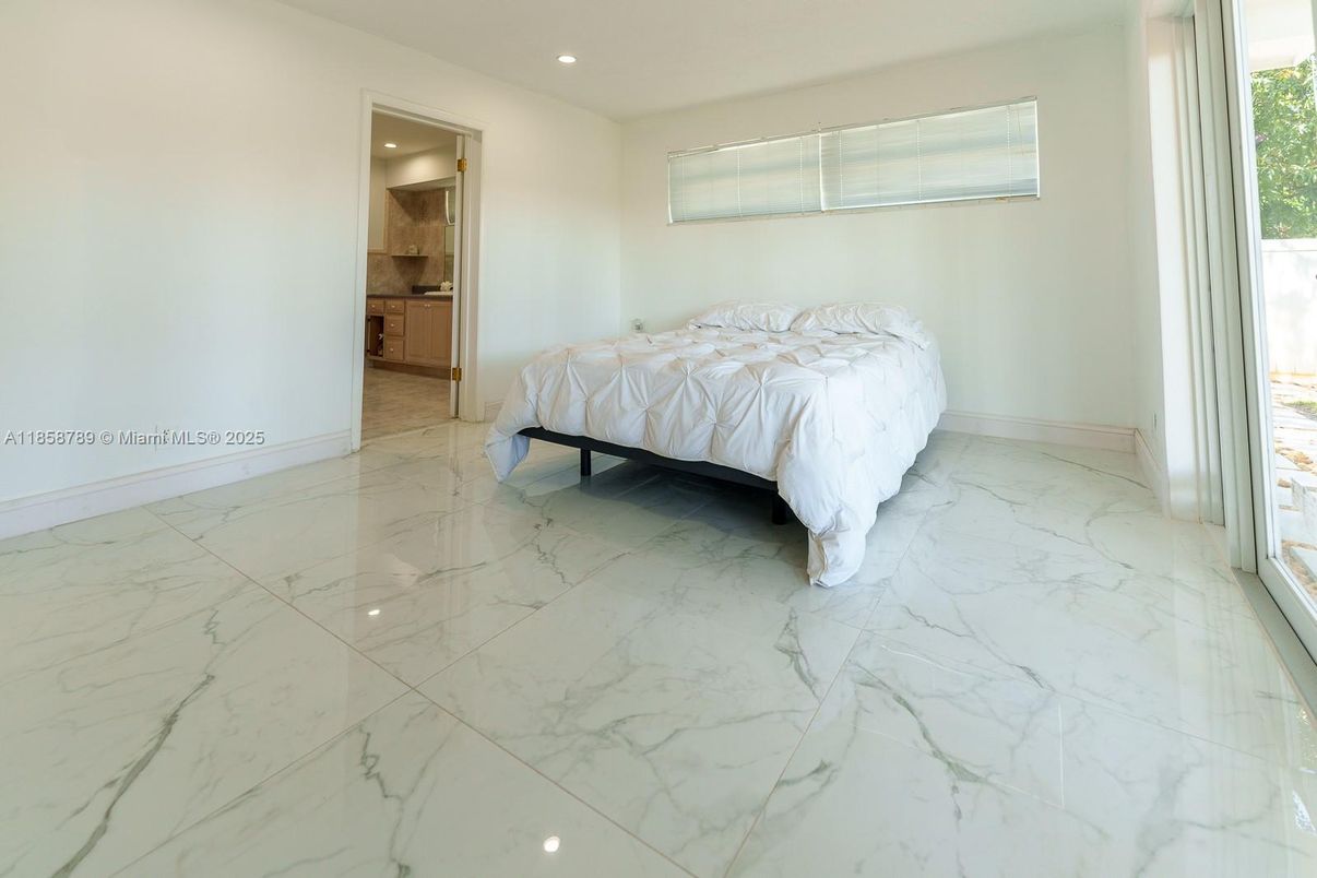 Bedroom, Interior, Marble, Recessed Lighting