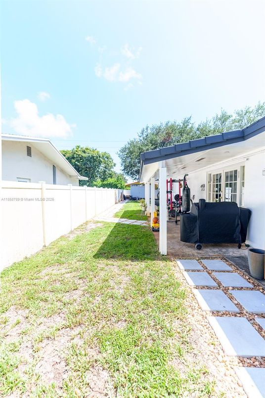 Backyard, Exterior