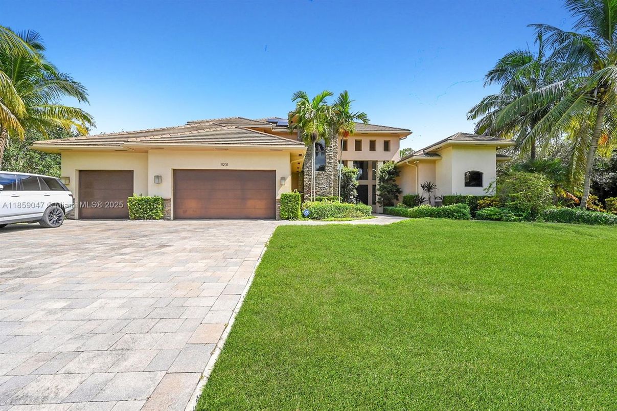 Attached, Backyard, Exterior, Facade, Ranch