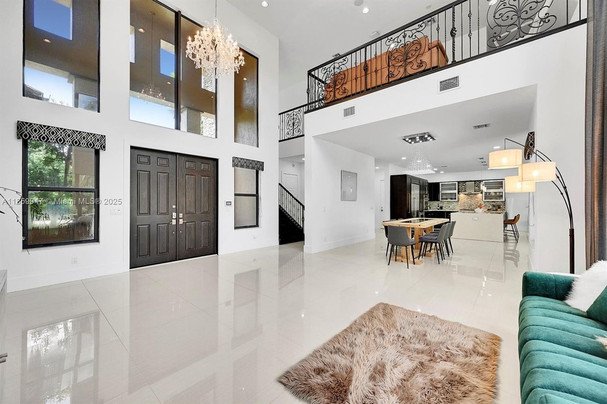 Chandelier, Dining room, Interior, Pendant Lights, Recessed Lighting