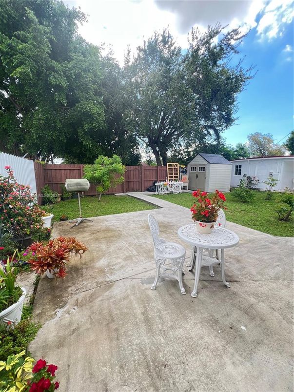 Backyard, Detached Garage, Exterior