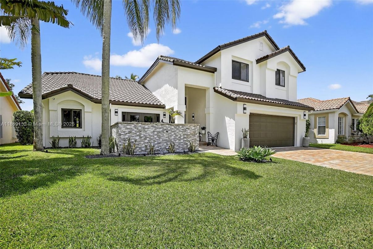 Attached, Backyard, Exterior, Facade, Mediterranean