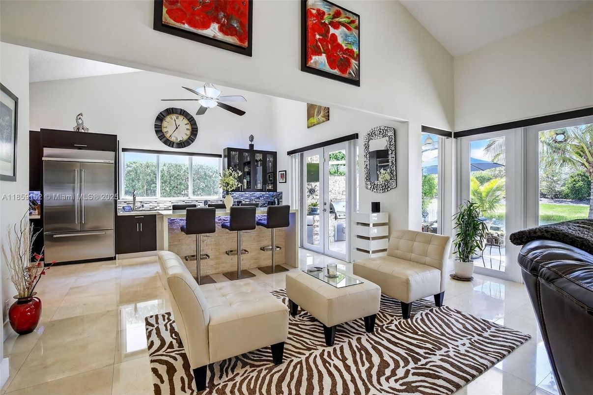 Interior, Kitchen, Living room