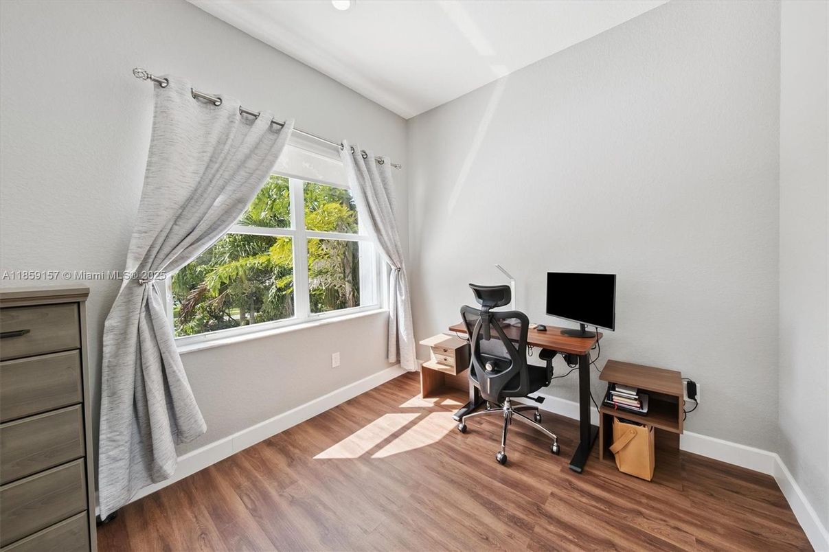 Home Office, Interior, Recessed Lighting, Wood Texture Flooring