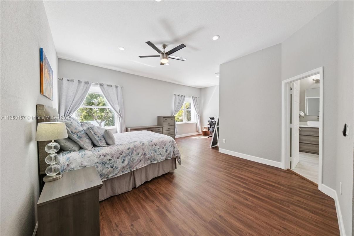 Bedroom, Interior, Recessed Lighting, Wood Texture Flooring