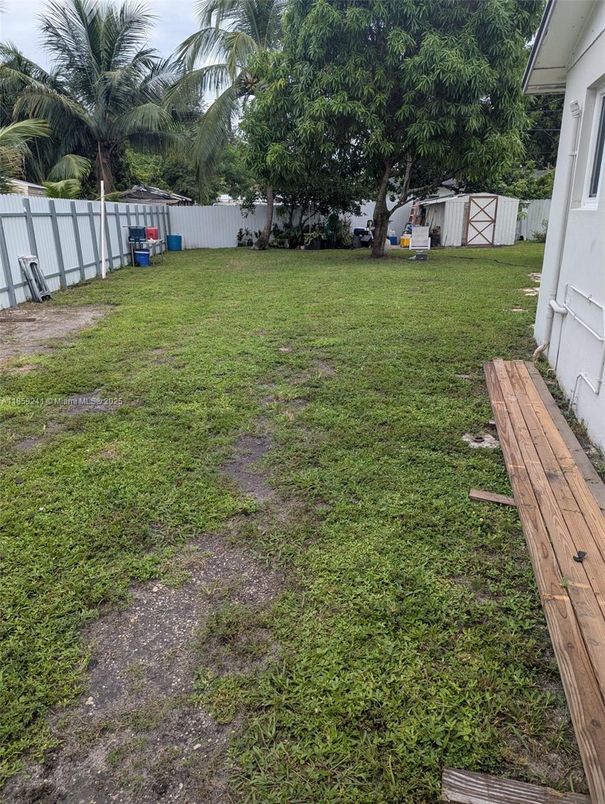 Backyard, Exterior