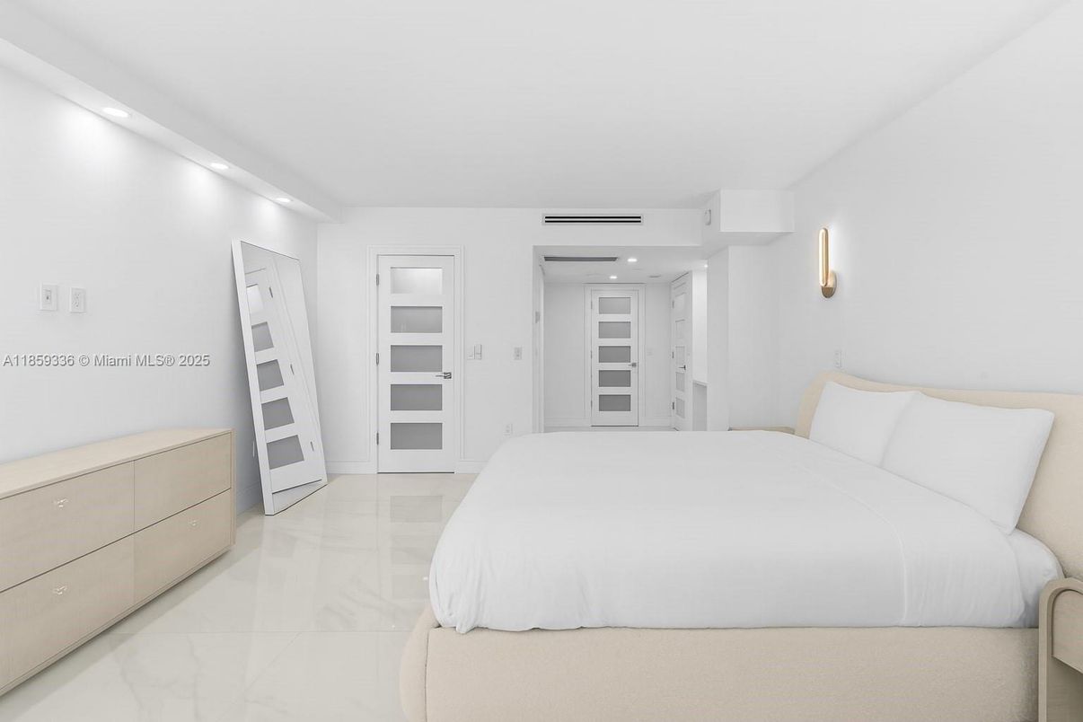 Bedroom, Interior, Marble, Recessed Lighting