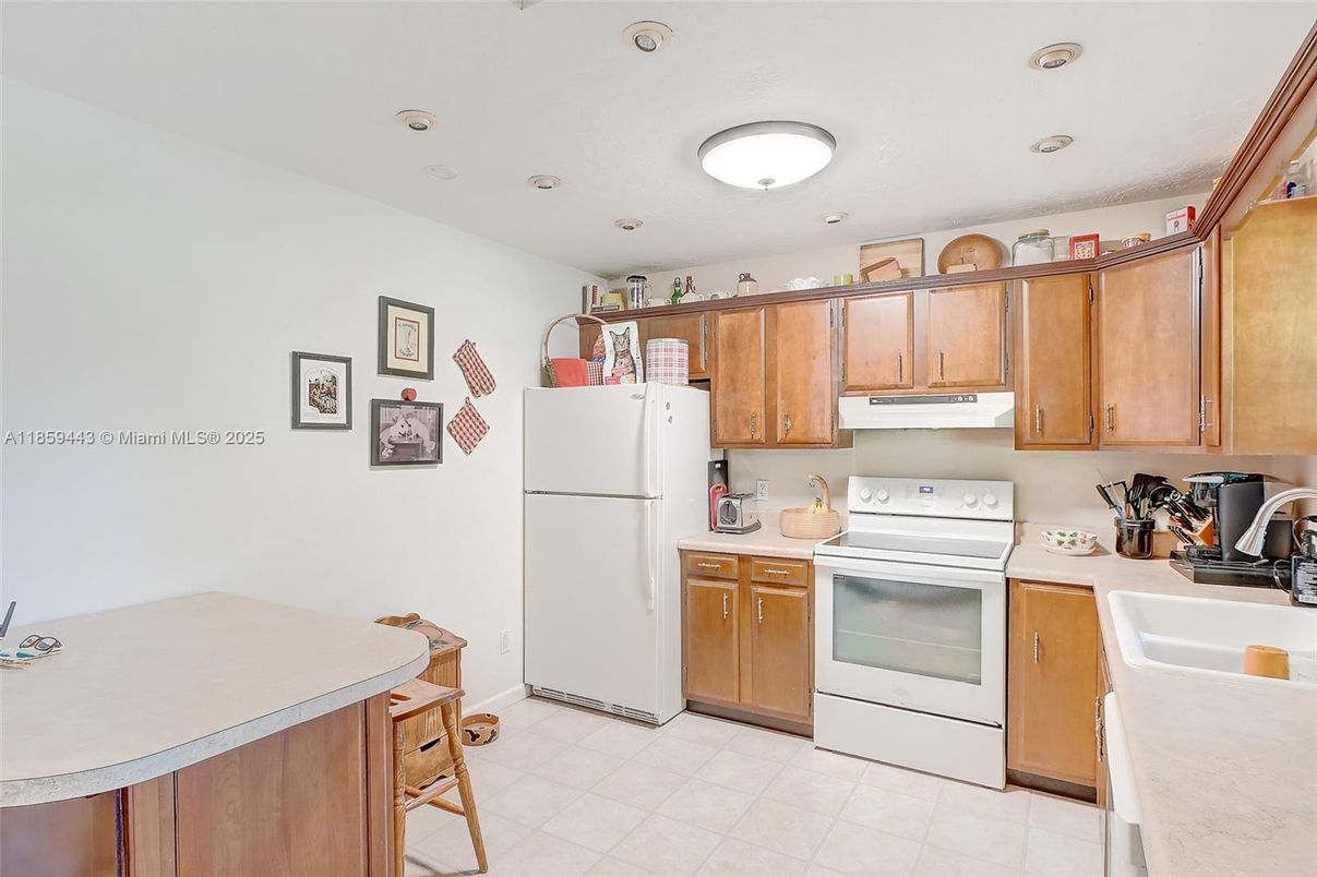 Interior, Kitchen, Recessed Lighting