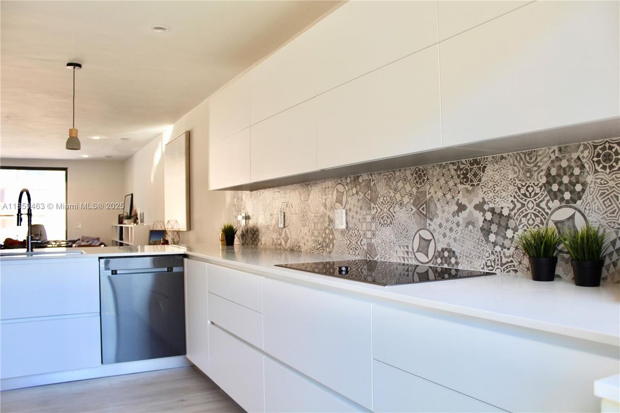 Interior, Kitchen, Pendant Lights, Recessed Lighting, Wood Texture Flooring