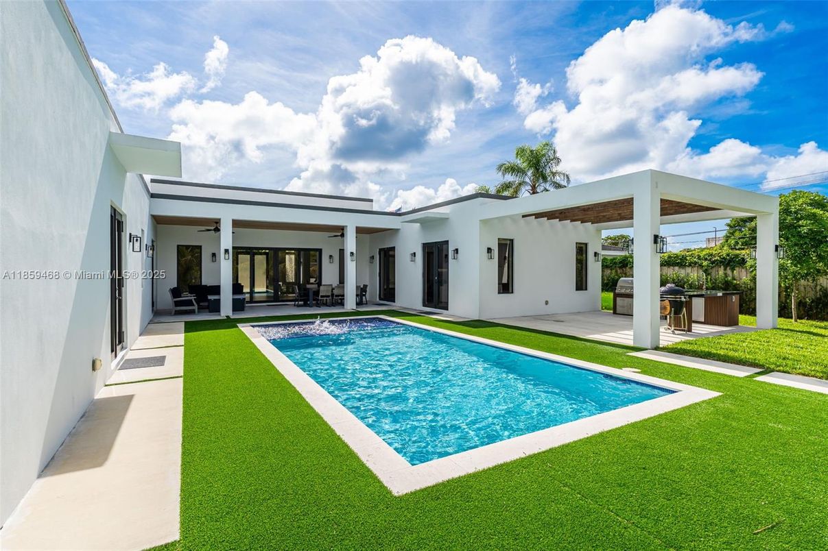 Backyard, Exterior, Pool