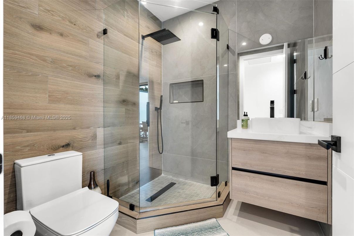 Bathroom, Glass Shower, Interior