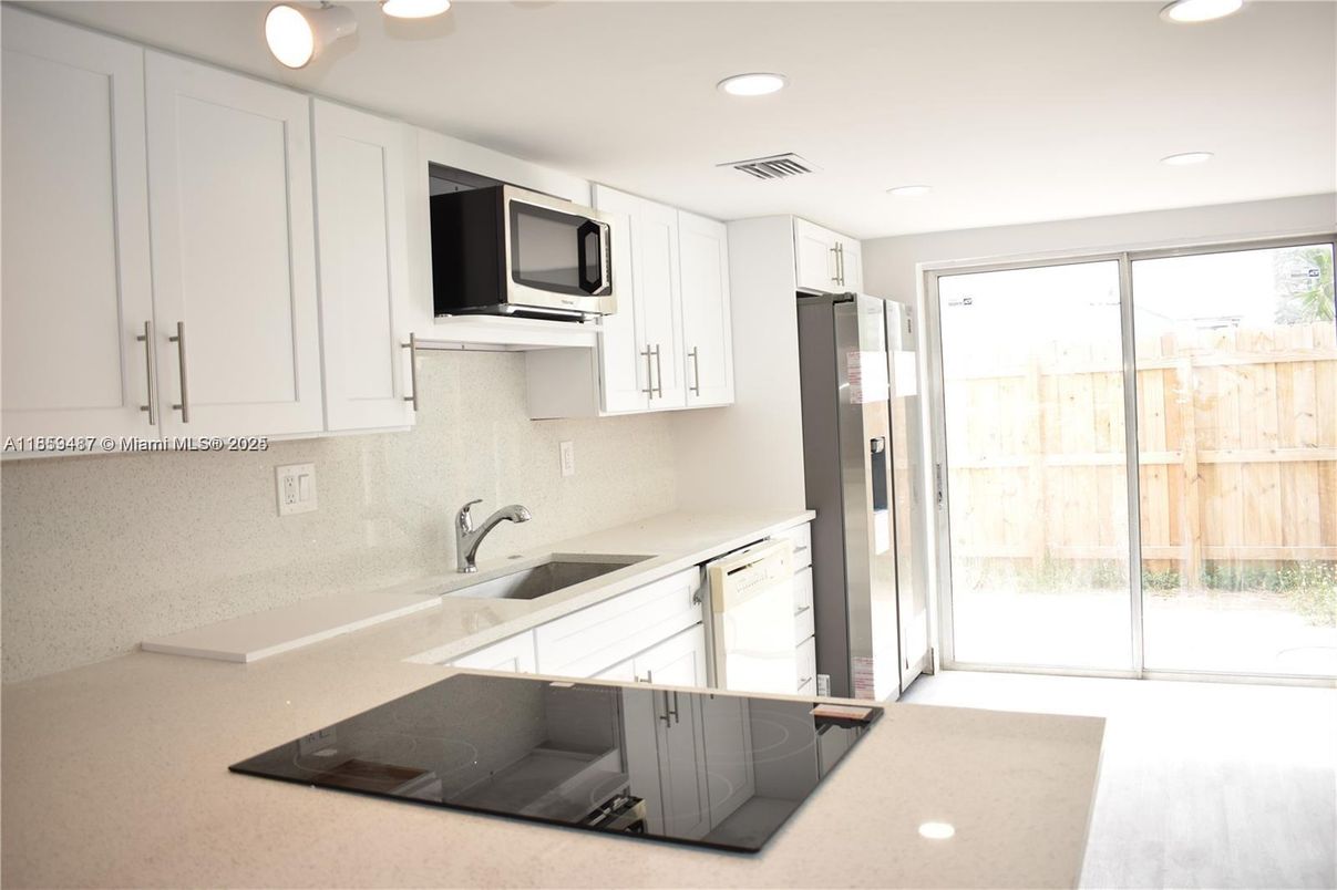 Interior, Kitchen, Recessed Lighting