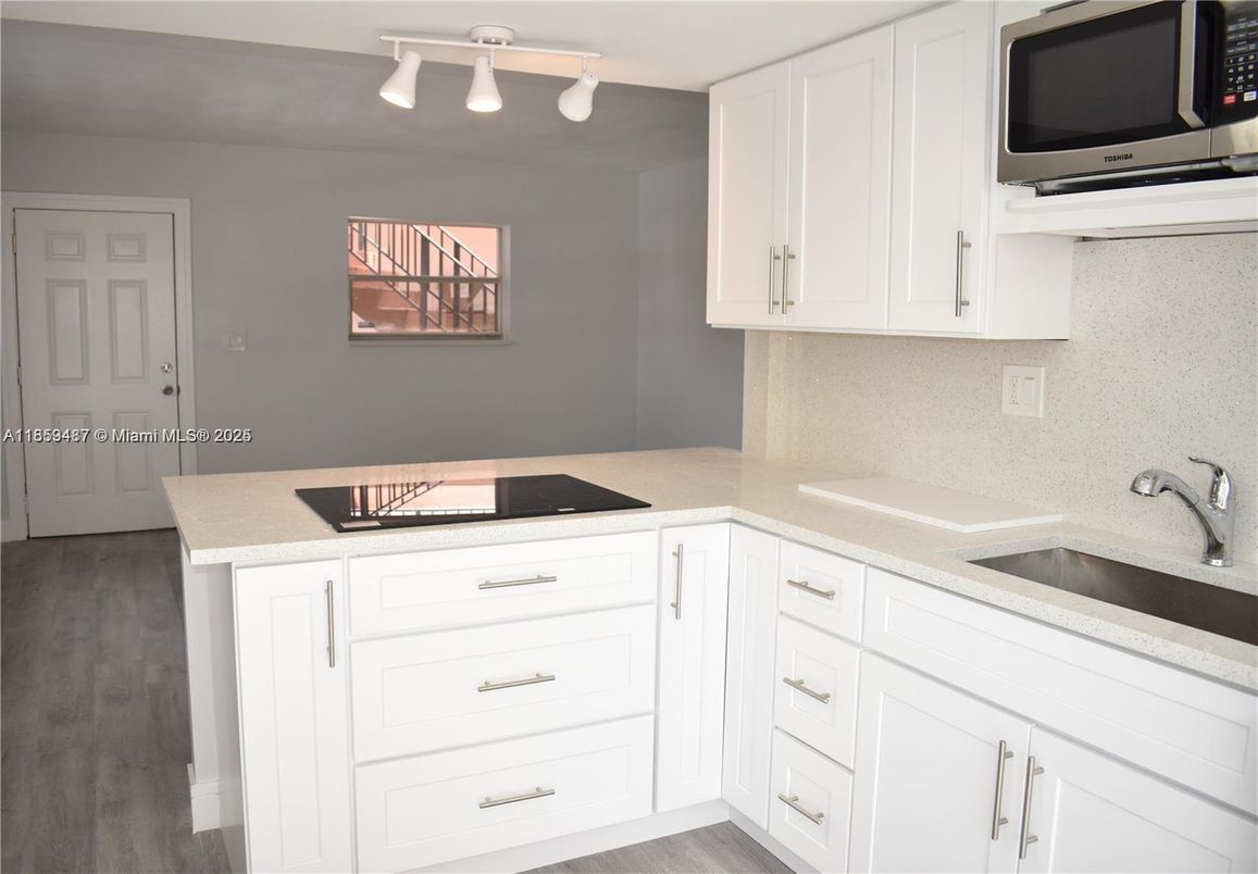 Interior, Kitchen, Wood Texture Flooring
