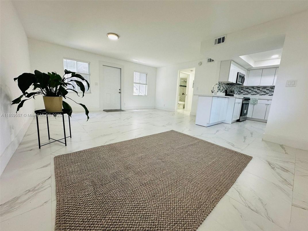 Interior, Kitchen, Marble, Recessed Lighting