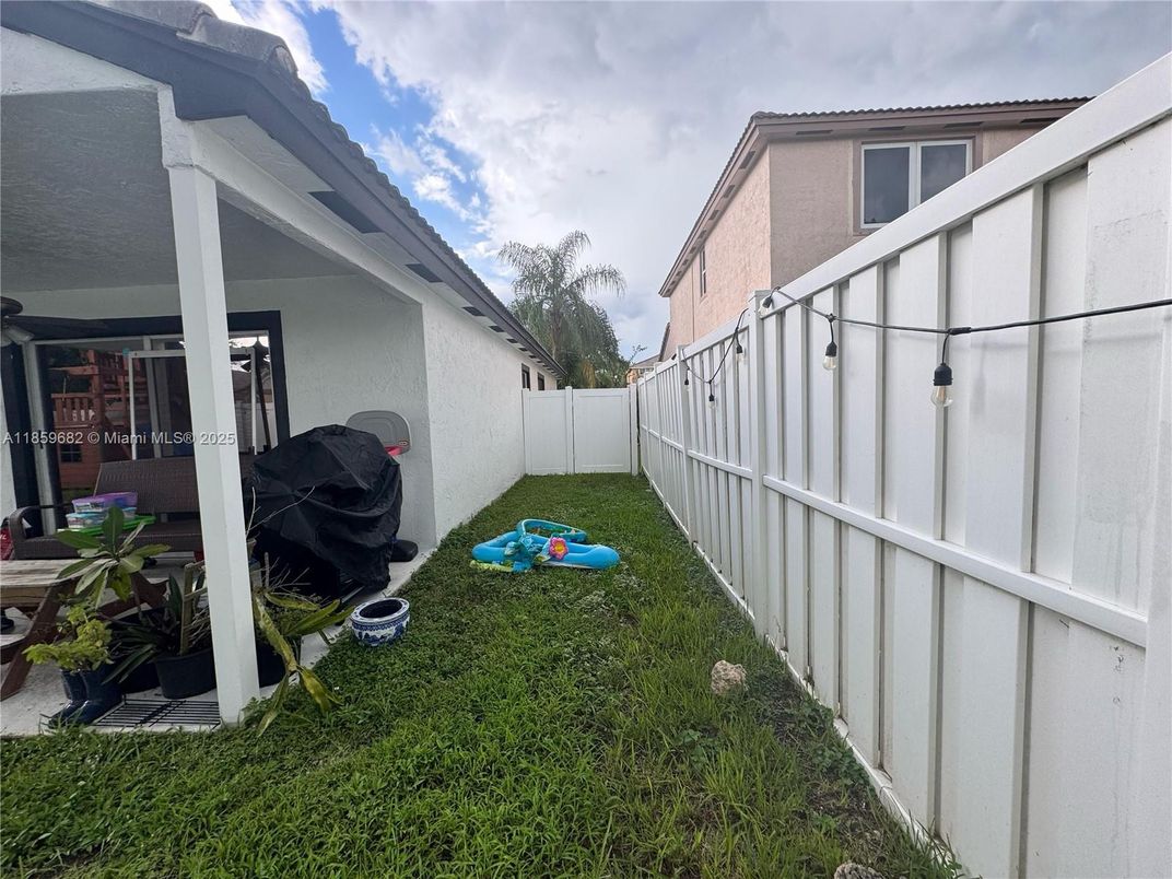 Backyard, Exterior
