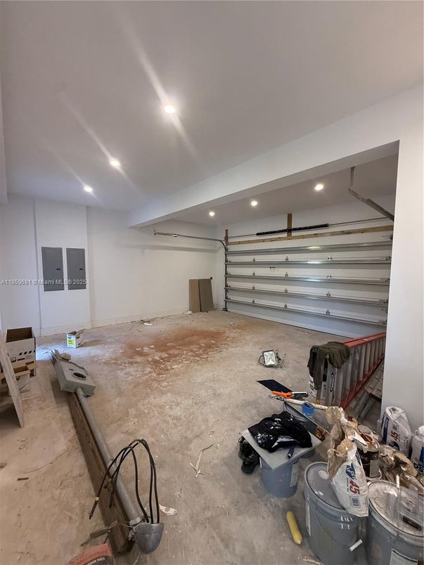 Garage, Interior, Recessed Lighting