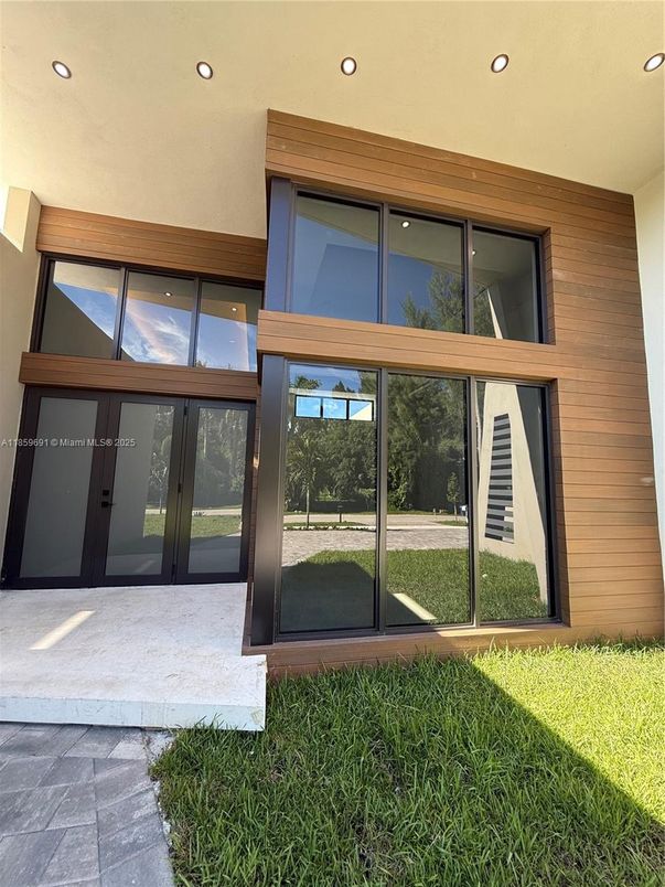 Exterior, Recessed Lighting