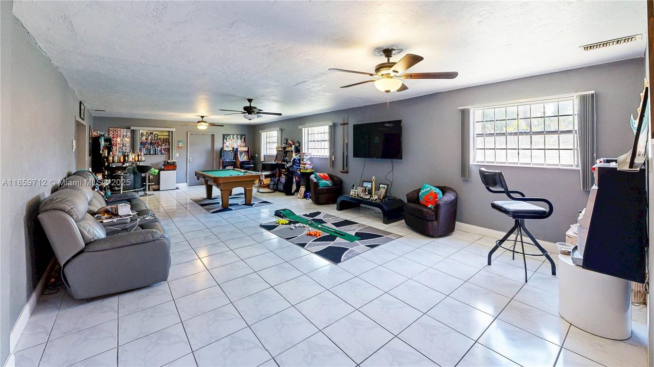 Billiard Table, Game Room, Interior, Living room