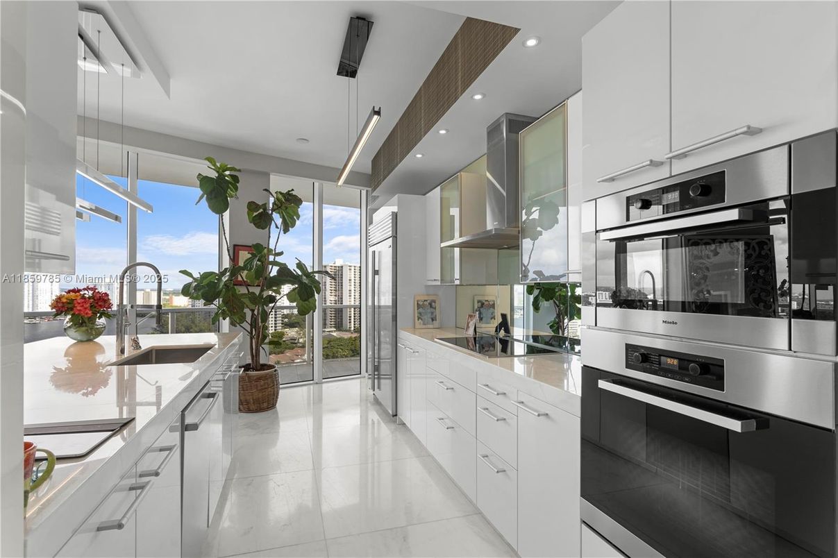 Interior, Kitchen, Pendant Lights, Recessed Lighting, Stainless Steel Appliances