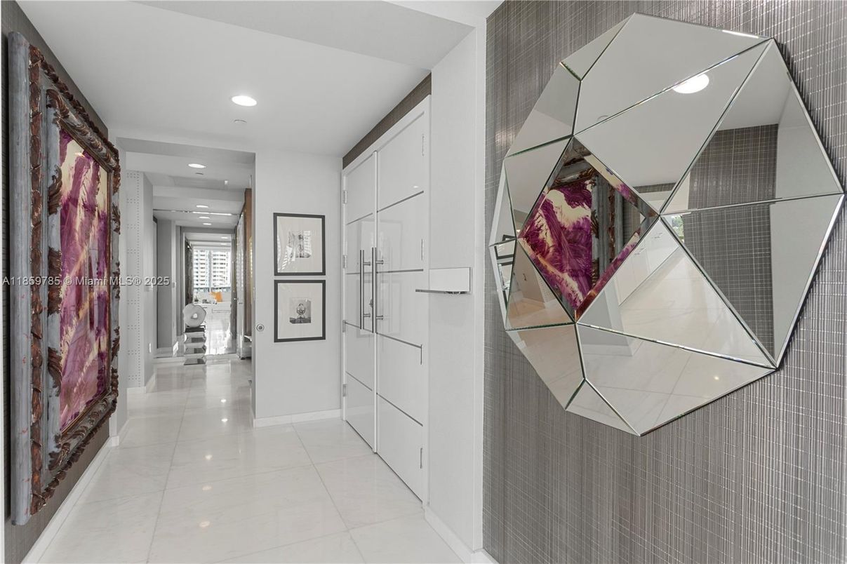 Interior, Recessed Lighting