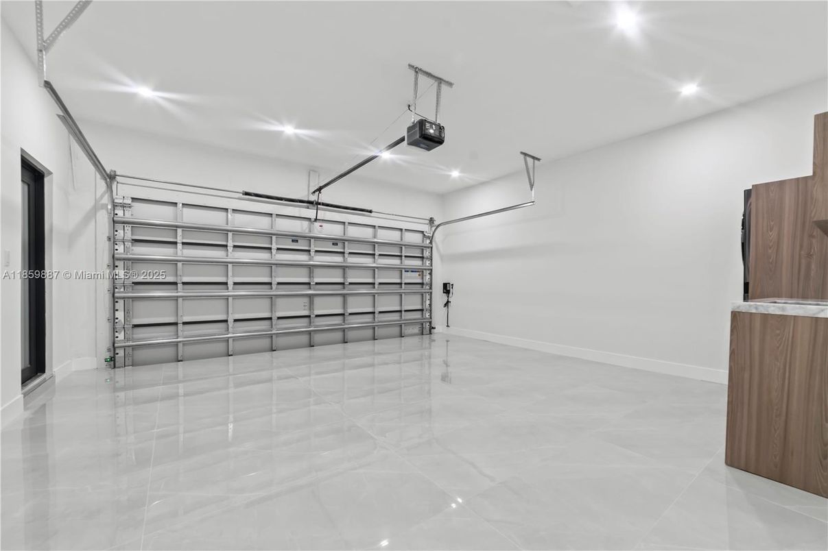 Garage, Interior, Recessed Lighting