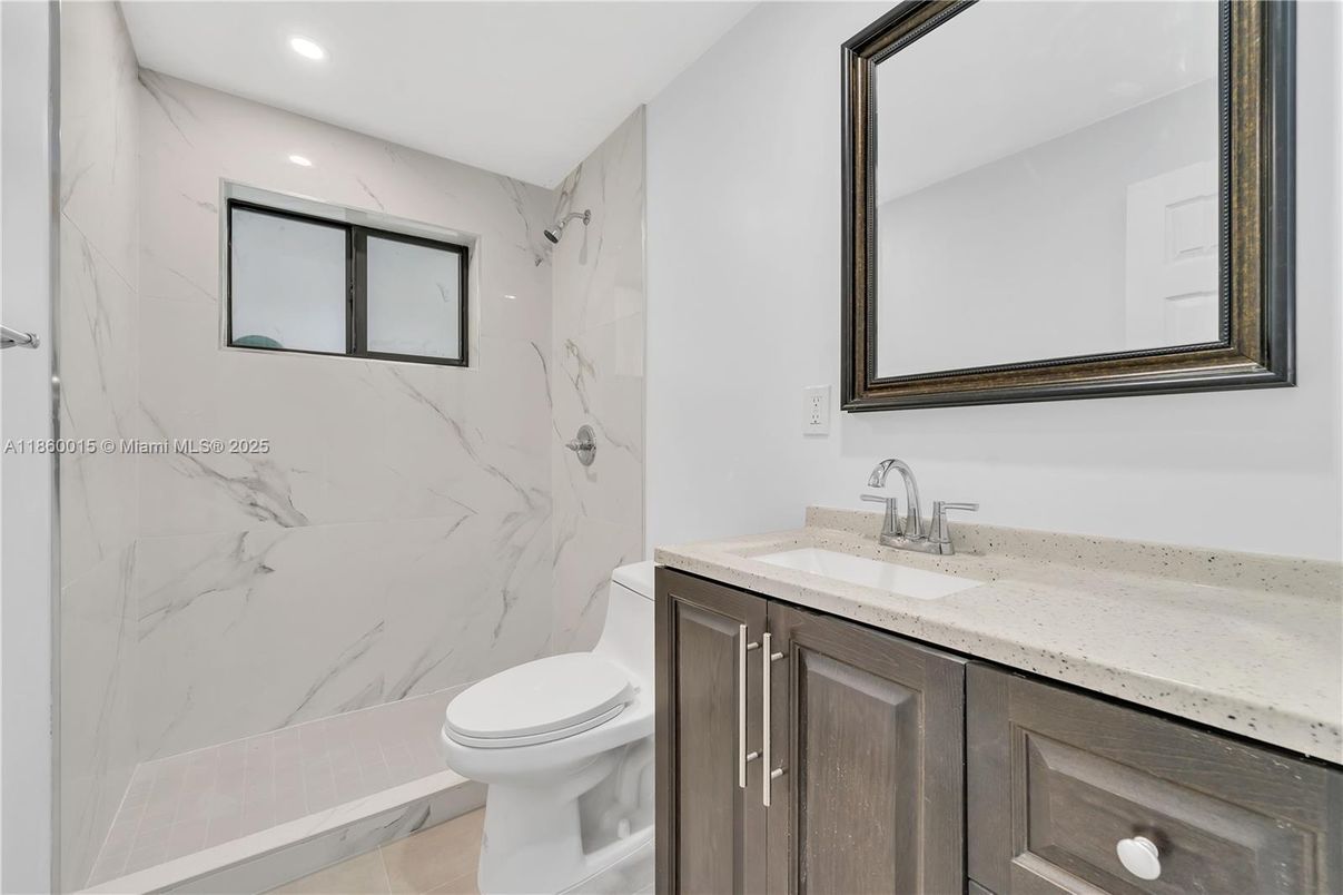 Bathroom, Interior, Marble Walls, Recessed Lighting